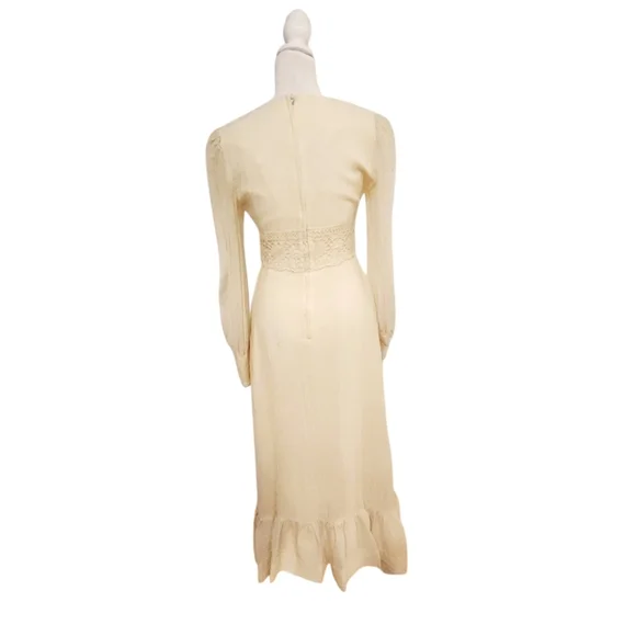 Beautiful Vintage 1970s Off White Sheer Festival Dress with lining Lace Size 4 - Picture 5 of 6